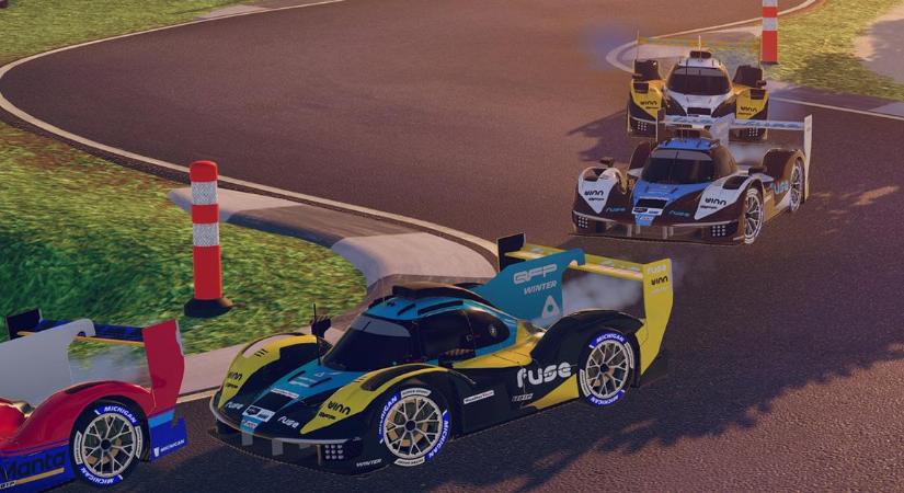 Megbolondult az iRacing! Árkád utakra hajt a versenyszimulátorok királya