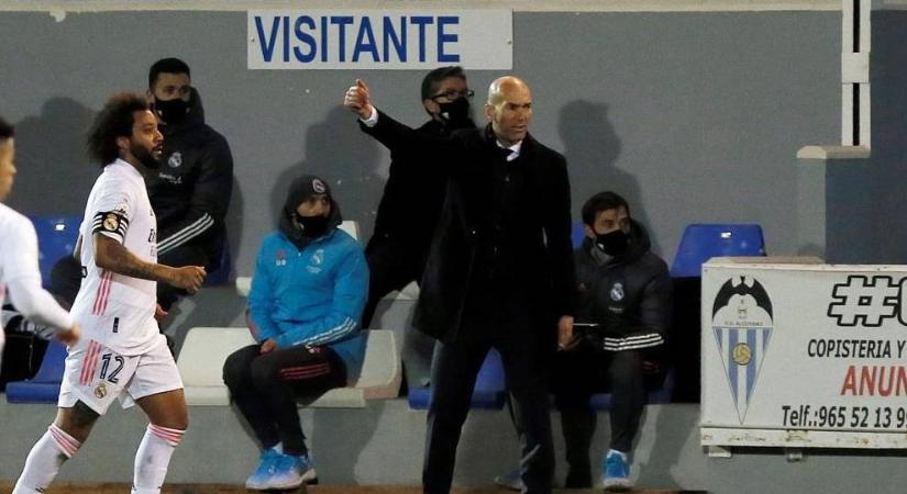 Zidane marad a Real Madrid edzője