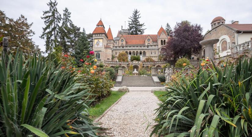 Beszökött az ősz a szerelem nagybetűs várába: most még romantikusabb a Bory-vár (galéria)