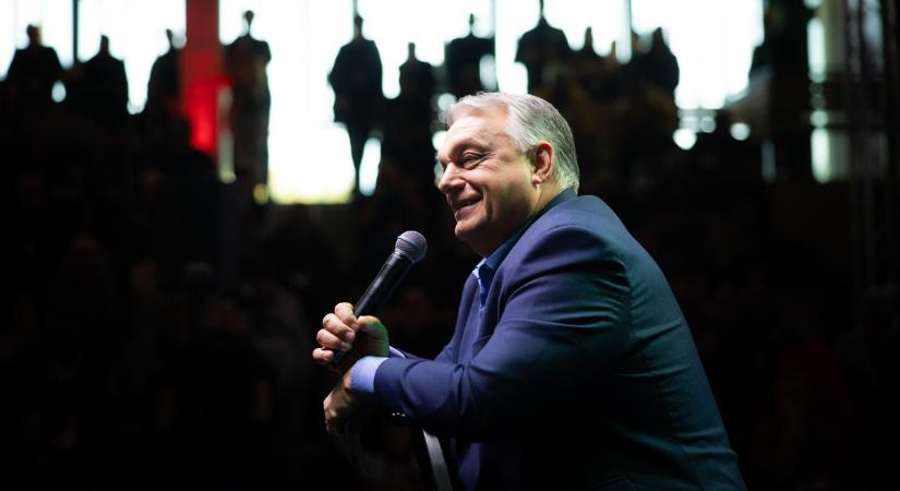 Óriási volt az érdeklődés: mindenki Orbán Viktort akarta hallani a Harcosok Klubja edzőtáborában
