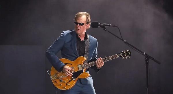 Joe Bonamassa: "semmi szükség autóméretű pedalboardokra"