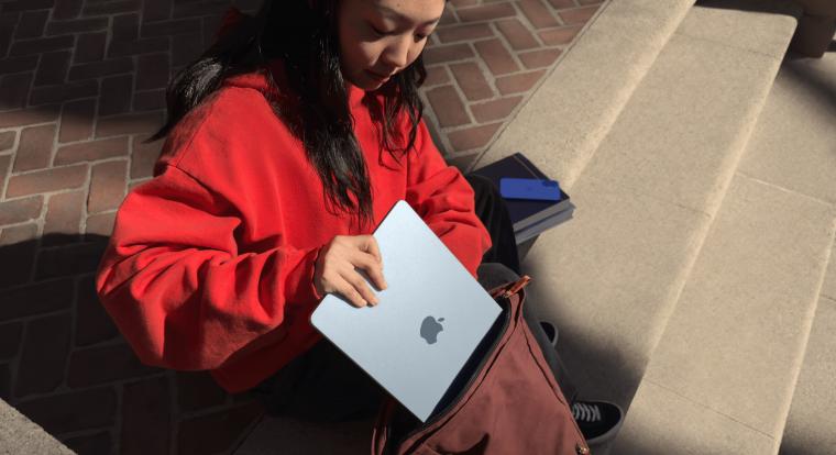 Érintésre ébred a MacBook: végre jön az első érintőképernyős Pro
