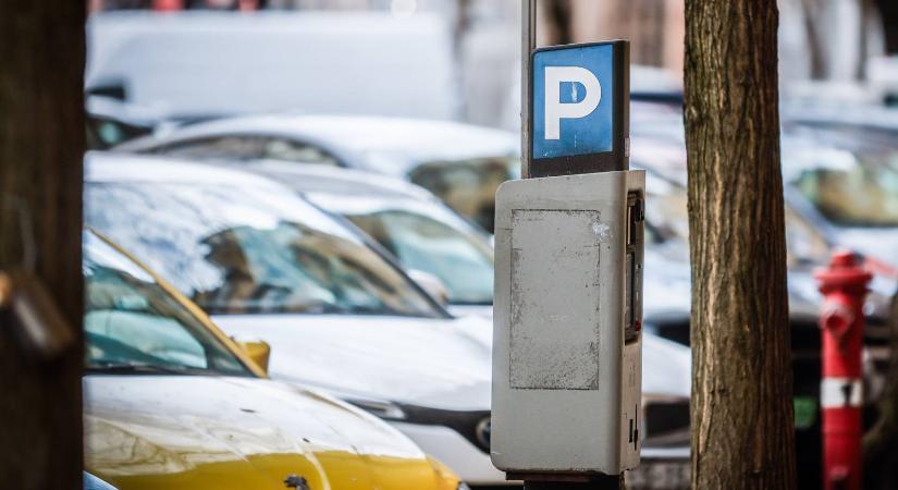 Újabb helyeken lesz fizetős a parkolás Budapesten