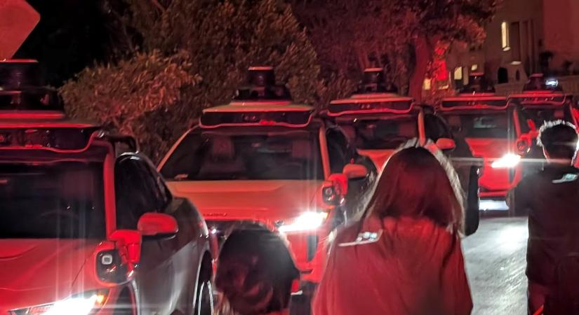Poénnak gondolta, több tucat autóval okozott dugót