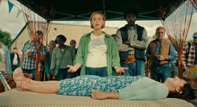 A Netflix emlékeztet, miért nem jó nevelési módszer, ha elraboltatjuk a kamaszgyerekünket az éjszaka közepén