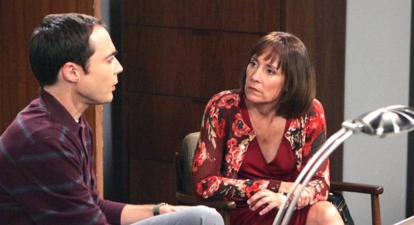 Sheldon cuki anyukája volt az Agymenőkben: horrorsorozatban tért vissza, rá sem ismerni a színésznőre