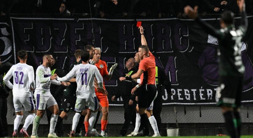 Elképesztő kiállítás az Újpest–Fradin: Gróf felöklelte a labdaszedőt, Varga Barnabásnak kellett beállnia a kapuba (VIDEÓ)