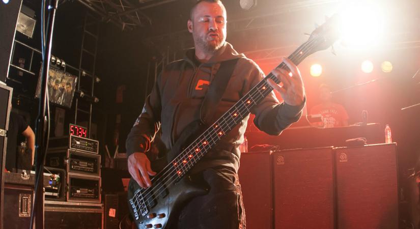 Elhunyt a Limp Bizkit alapító tagja, Sam Rivers