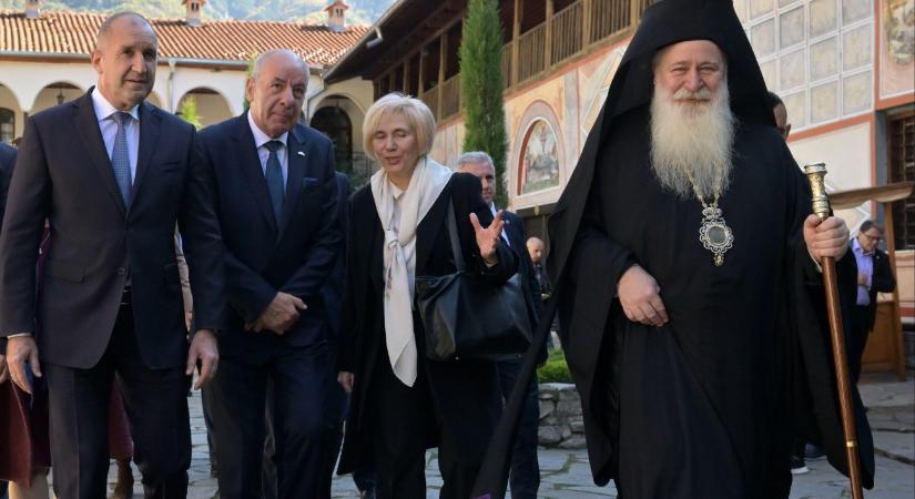 A köztársasági elnök Bulgáriába látogatott