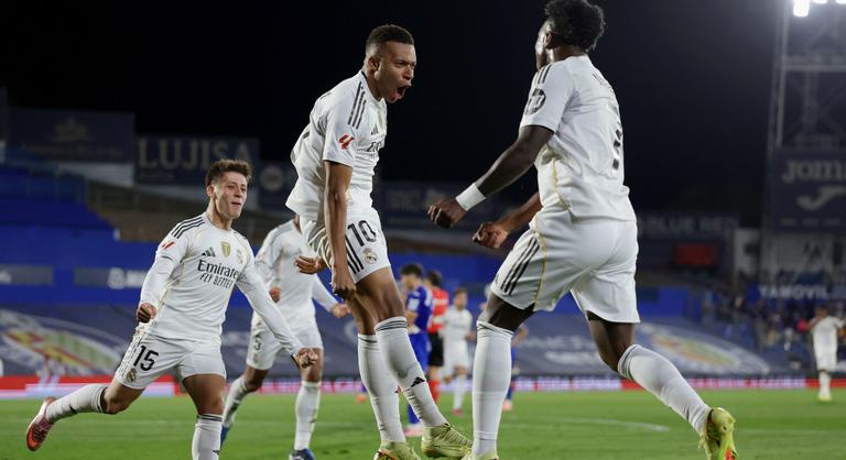 Két játékost is kiállítottak Vinícius Júniorról, fontos bajnokit nyert a Real Madrid