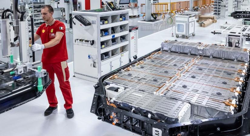 A Ferrari új korszaka: ilyen lesz az első tisztán elektromos modell