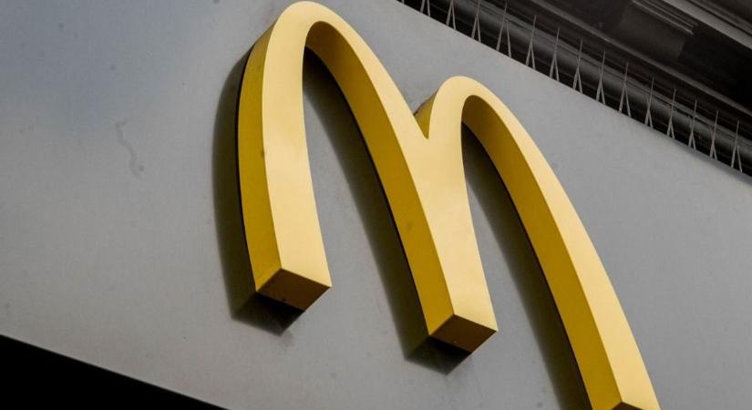 Szép csendben megnyílt Magyarország legújabb McDonald's étterme: mindenki egy másik amerikai gyorsétteremláncra figyelt – meglepő a helyszín