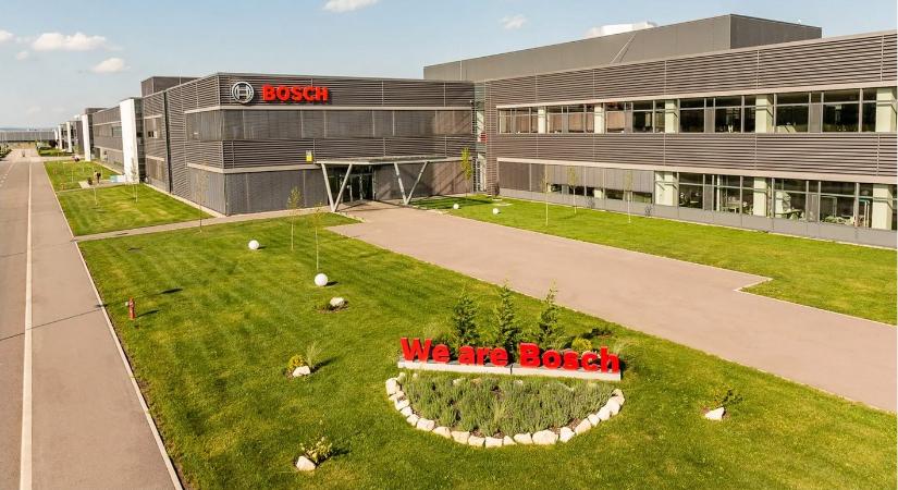 Százas nagyságrendben küldik el a dolgozókat a Bosch erdélyi gyáróból