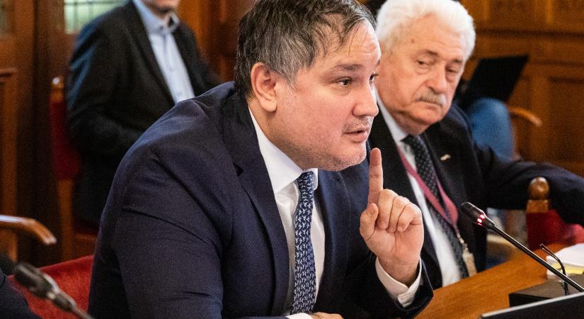 Továbbra is luxusban utazik Nagy Márton