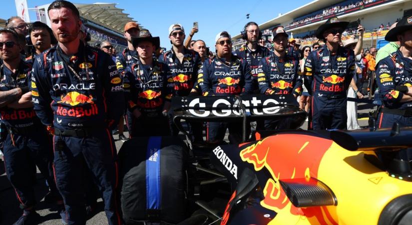 Verstappen győzelme után beidézték a Red Bullt, büntetést kapott a csapat