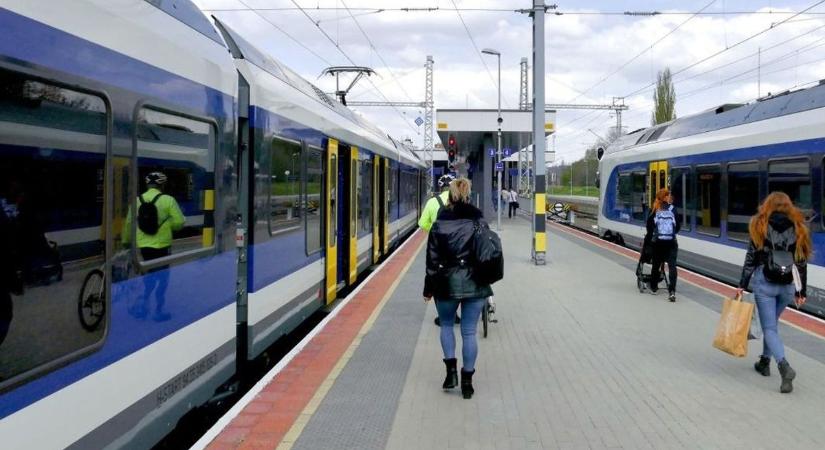 MÁV: elektromos zárlat okozhatta a tüzet - késések, kimaradások a fővonalon
