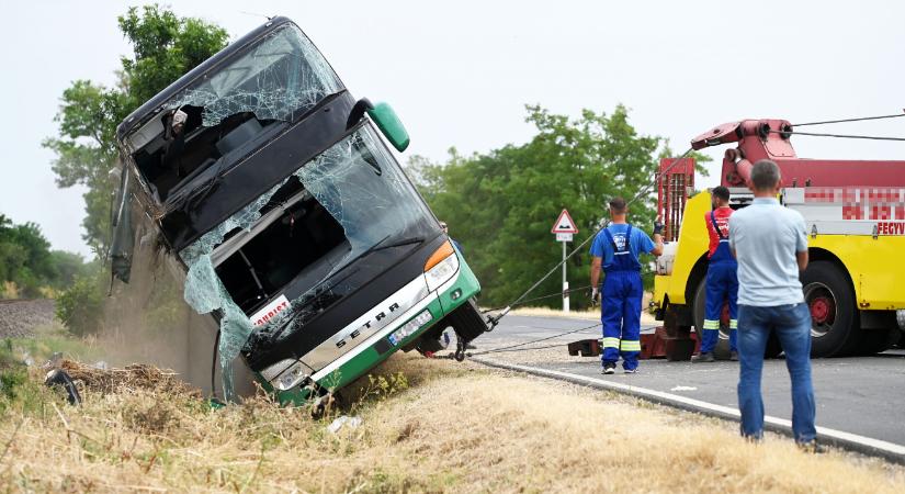 17 ember meghalt egy súlyos buszbalesetben Brazíliában