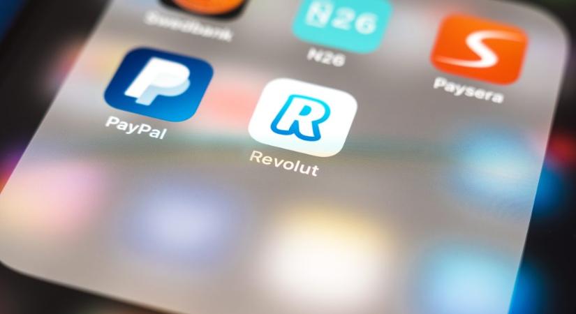 Hadjárat indult a Revolut ellen: fizethetnek az ATM-es ügyfelek