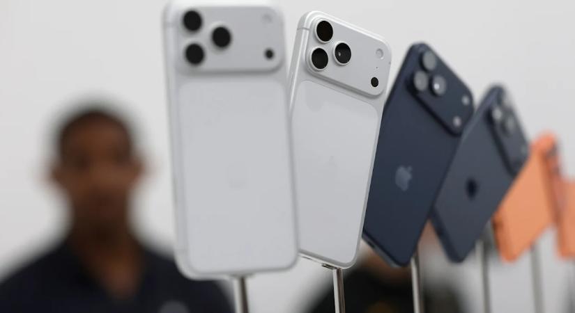 Jól fogynak az új iPhone-ok, itthon a Pro a sláger