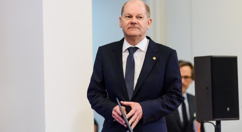 Olaf Scholz megszólalt a háborúról, barátságos hangnemet ütött meg Putyinnal