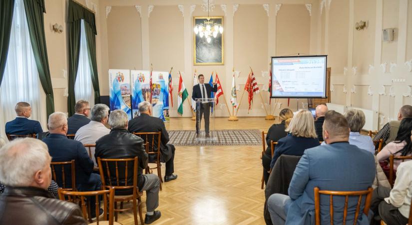 Hajdúhadház múltja és jövője a közmeghallgatáson