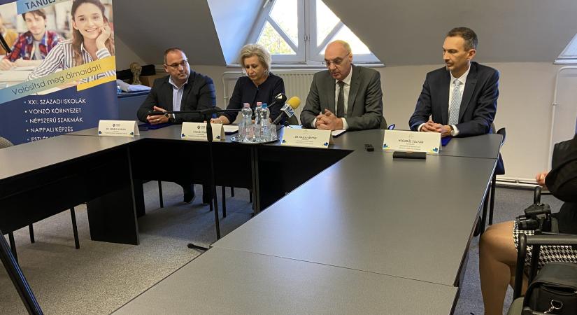 Szorosabbra fűzi az együttműködést a Szakképzési Centrum és a kórház