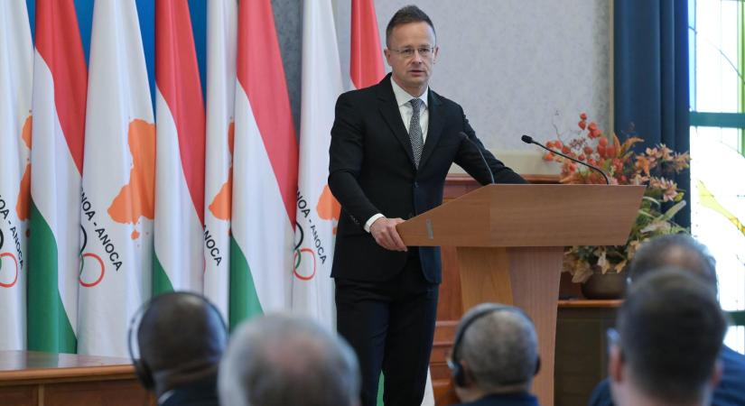Szijjártó Péter: Magyarország energiabiztonsága nem politikai kérdés