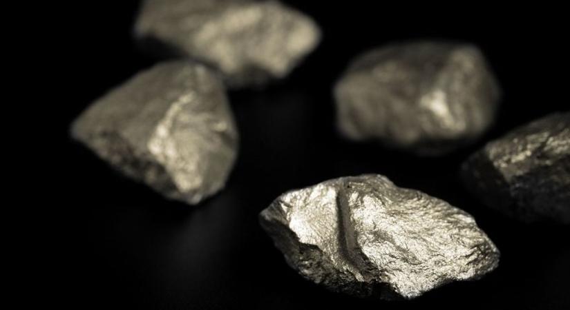Kína a legjobbaktól tanul: az amerikaiak bevált módszerével zsarolja a világot a ritkaföldfémekkel
