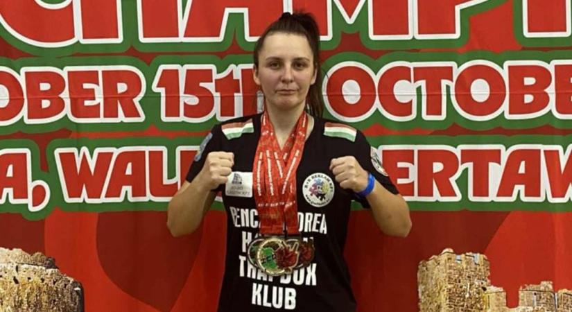 Hatvani Thaibox SE: vb-arany és vb-bronz Wales-ből