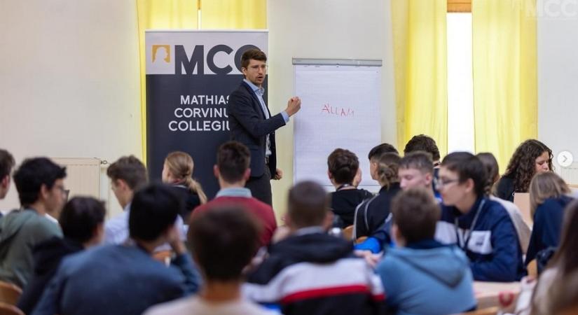 Politikai alapítvány fizette az ebédet a jogtörténészek nemzetközi konferenciáján