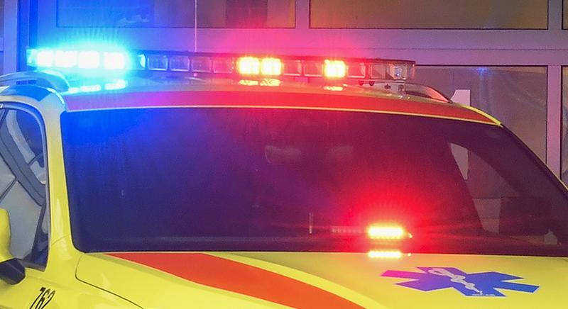 Tragédia Csehországban: 13 éves fiú halt meg, miután kiesett a gimnázium ablakából