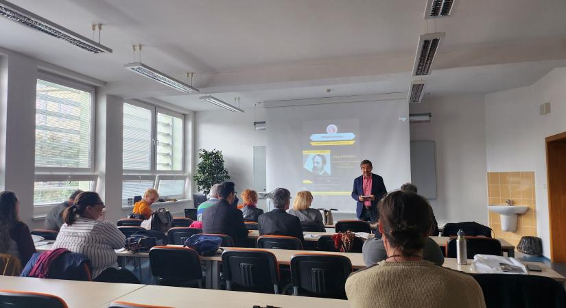 Jókai öröksége Eperjesen: új nézőpontok a nemzeti identitás és történelemszemlélet kutatásában