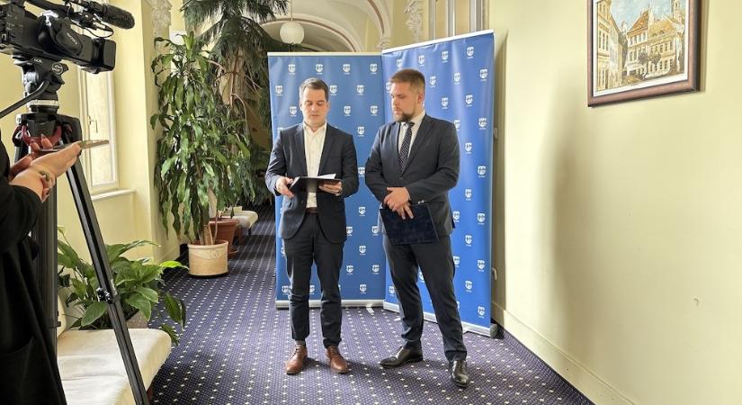 Megnyugodhat mindenki: a Fidesz, Antal Imre mögött áll a 70 ezerért bérelt lakás ügyében is