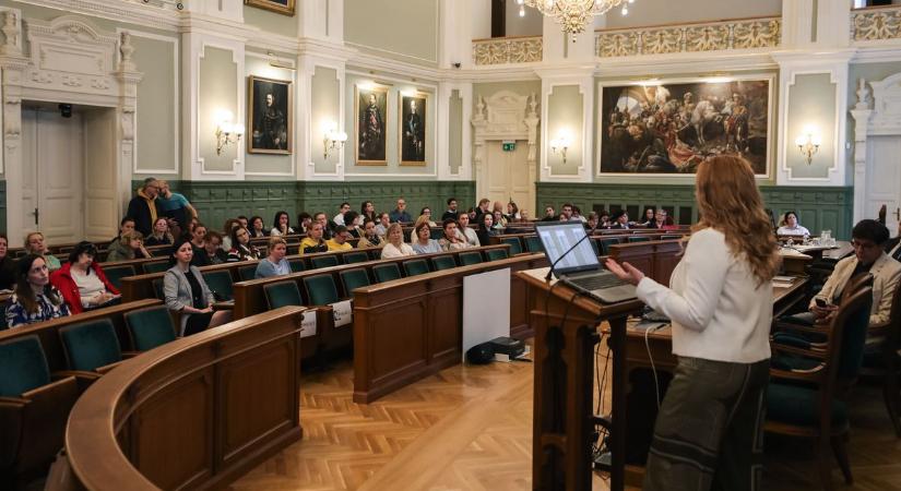 Függőségekről a győri fórumon - Így tudunk közösségként reagálni a veszélyekre - Képgaléria