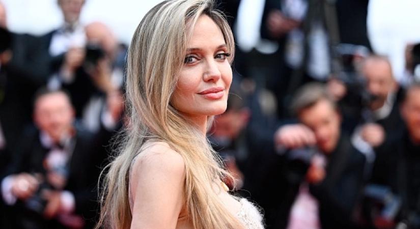 Szexi, merész, ikonikus: Angelina Jolie legnagyobb divatpillanatai