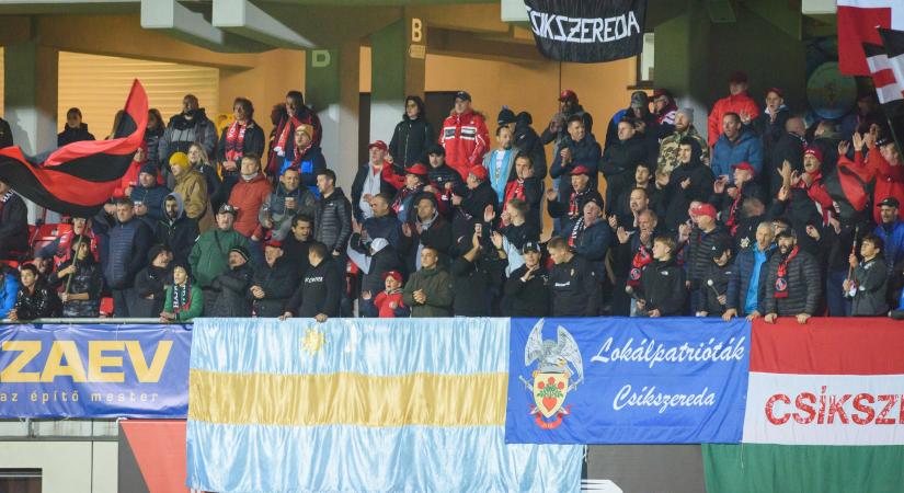 Magyar és székely zászlók miatt büntetnek Romániában, a klubelnök kiakadt