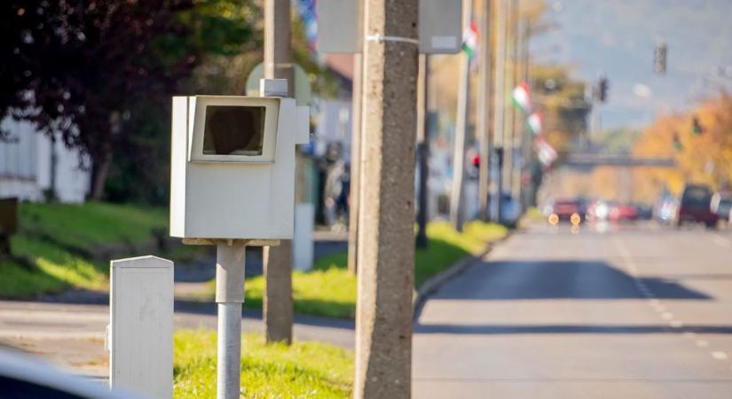 Megfordították a traffiboxot, már repülnek is a bírságok a gyanútlan autósoknak