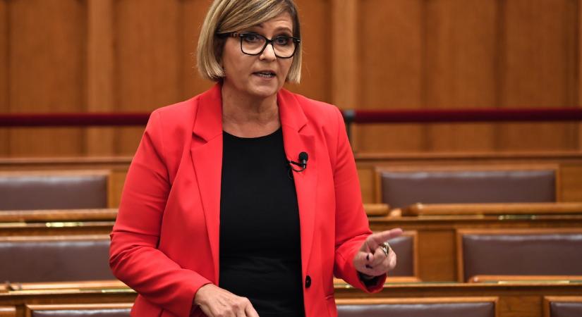 Kálmán Olga pancsernek nevezte Semjén Zsoltot az Országgyűlésben