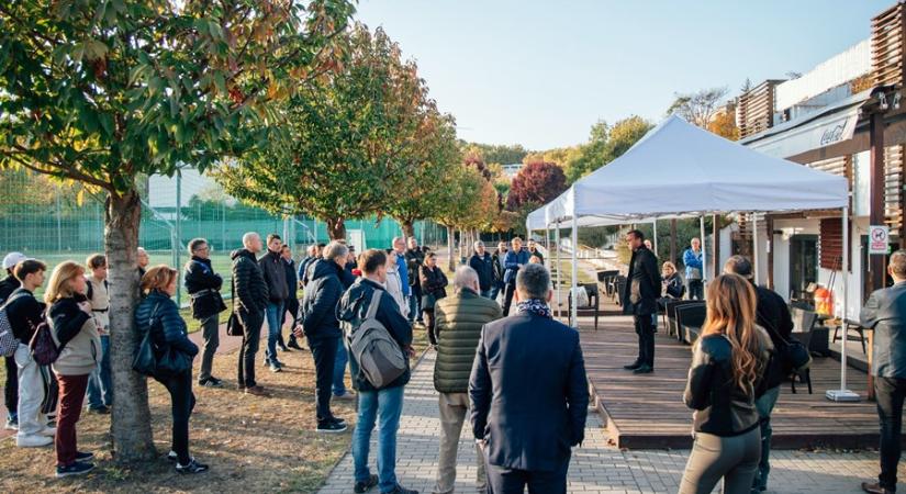 Marczibányi Sportcentrum: nem nyitható meg a főépület és több pálya sem