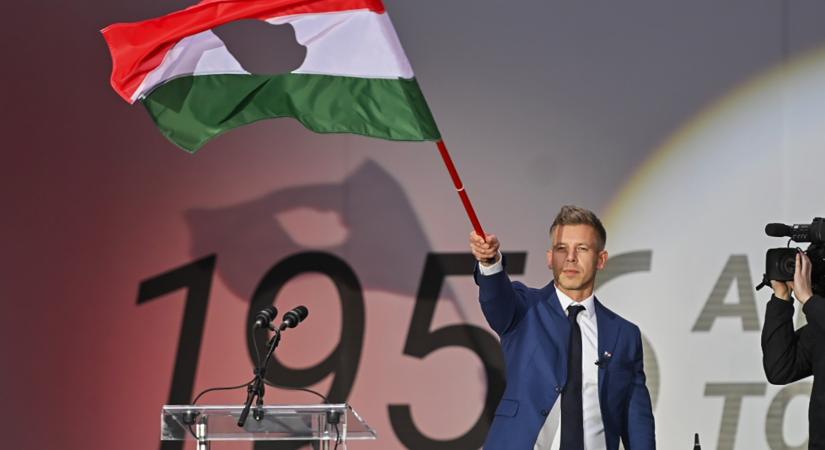 Ez túlszárnyalja a náci propagandát – Magyar Péter egy a megyei lapokban közzétett AI-képről posztolt