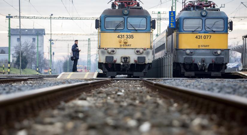 Komoly erősítéssel készül a MÁV a hosszú hétvégére: így változik a vonatok menetrendje