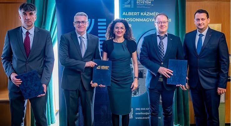 Tudástranszfer és agrárdigitalizáció: együttműködési megállapodást kötött a Széchenyi István Egyetem és a Magro.hu