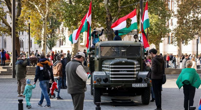 Rengeteg lezárás lesz október 23-án Budapesten: mutatjuk, hogyan kerülheti el a dugókat