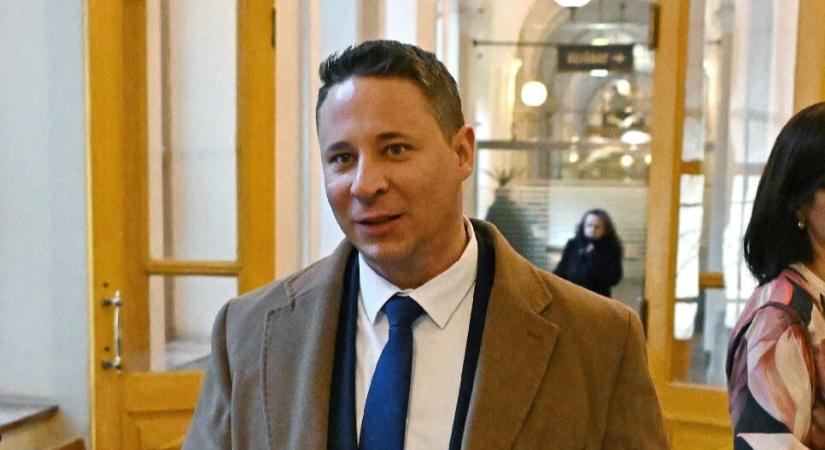 Adóvégrehajtás indult Schadl György egyik cége ellen