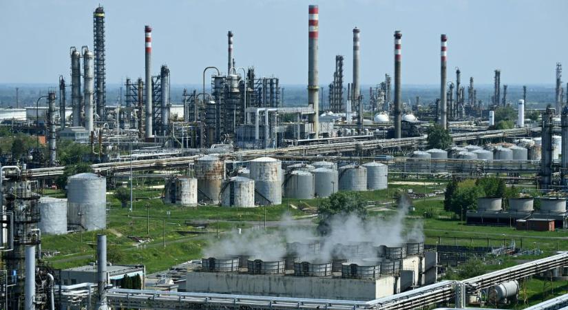 Mol: Nem merült fel külső körülmény a százhalombattai tűz okai között