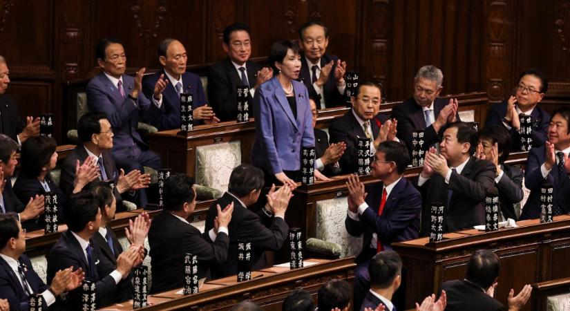 Megvan Japán első női kormányfője, kemény jobbra át
