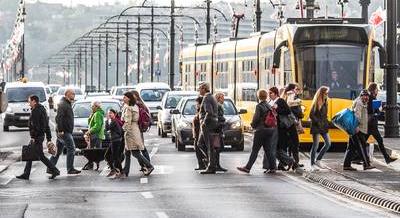 Ezek lesznek a közlekedési változások a fővárosban október 22-én és 23-án az ünnepi megemlékezések idején