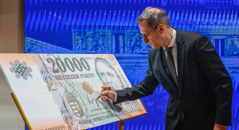 Varga Mihály behúzta a kéziféket