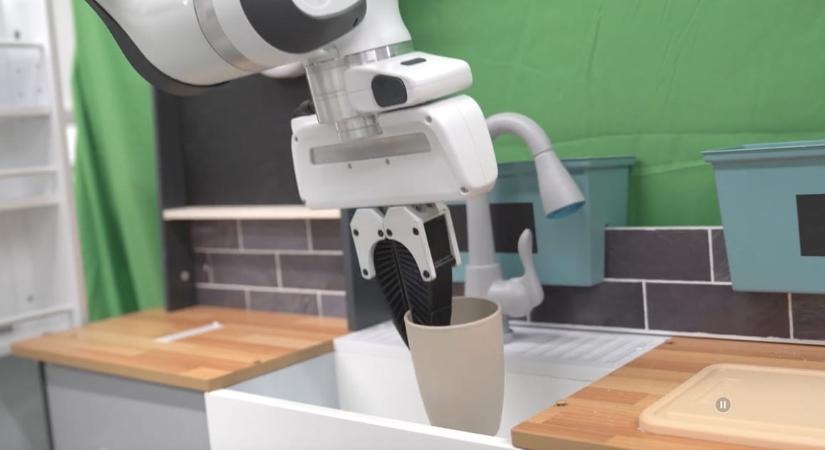 Elég egy videót megmutatni a robotnak, és már pontosan tudja, mi is a dolga