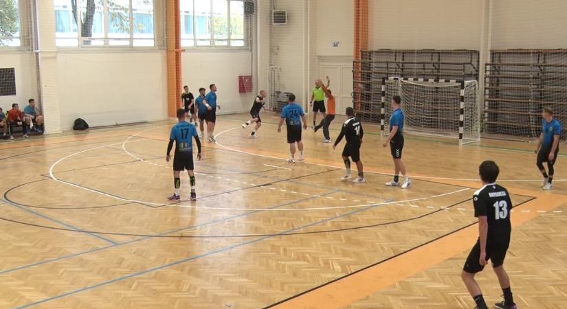 Biztató első félidő után kaptak ki a kézisek